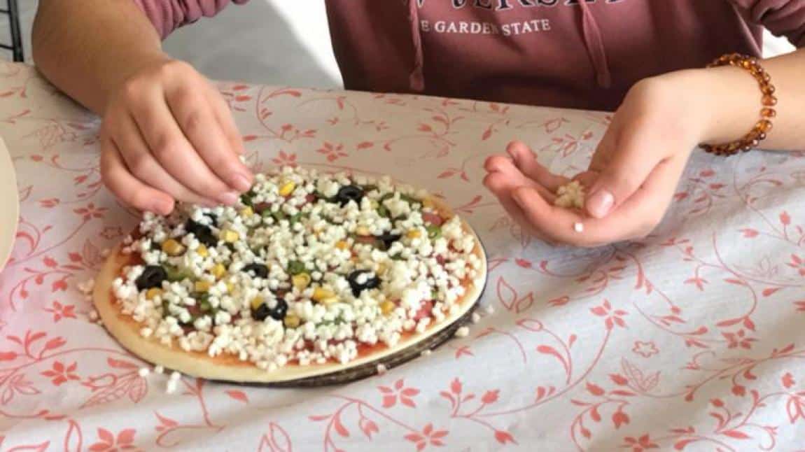 Erzincan'daki Pizza Yapma Etkinliğimiz